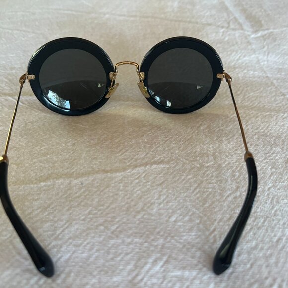 MIU MIU 49 MM ROUND RETRO SUNGLASSES - Picture 5 of 7